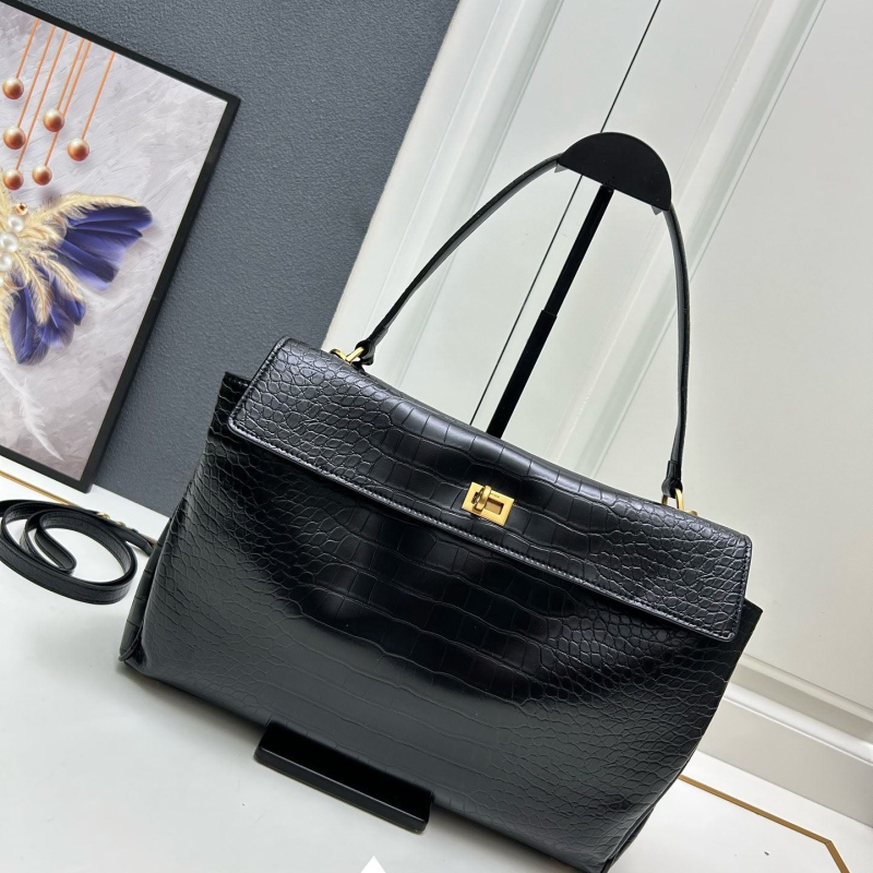 Ba*len*cia*ga top handle bags